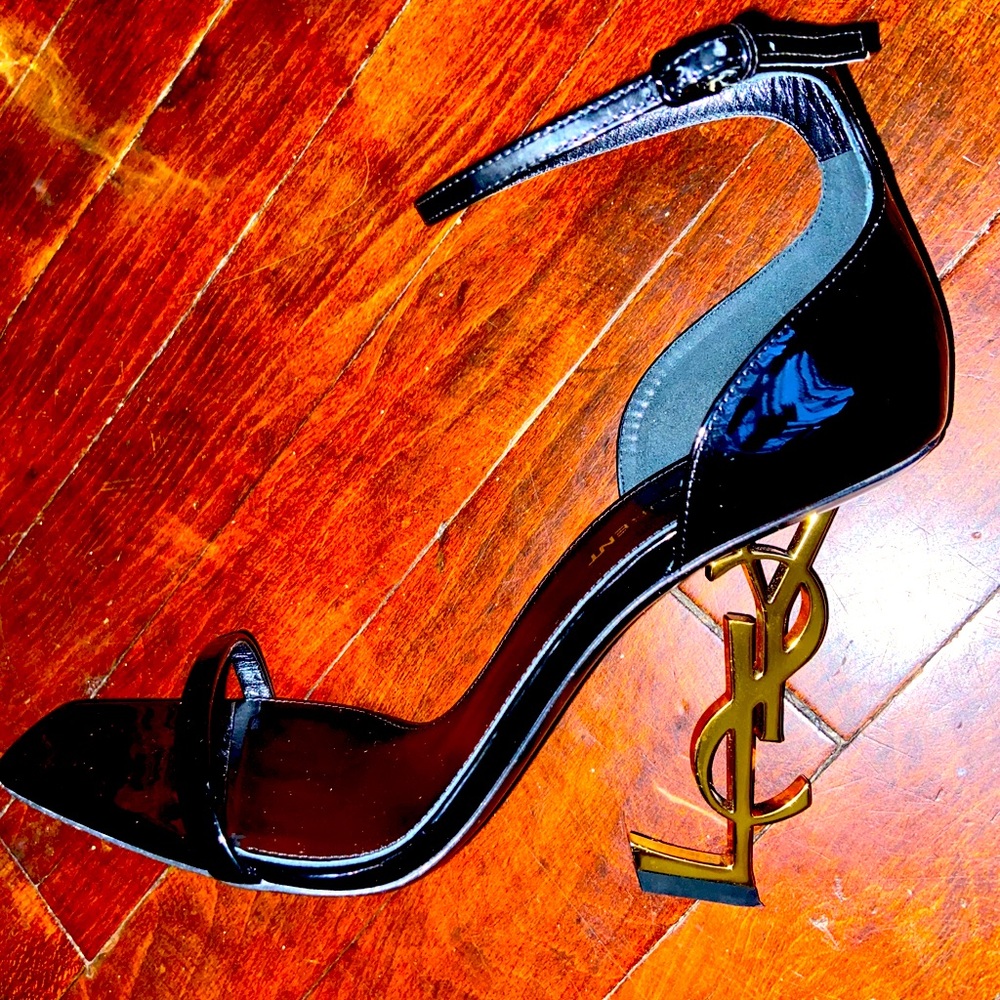 YSL OPYUM SANDALS PATENT LEATHER W/ GOLD TONE HEEL